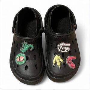 Skechers Foamies Youth Boys Swifters II Be Warmer Black Clogs With Dino Charms
